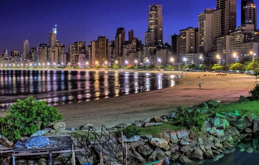 Apartment Aconchegante Apartamento No Centro Em Balneario Camboriu Sc